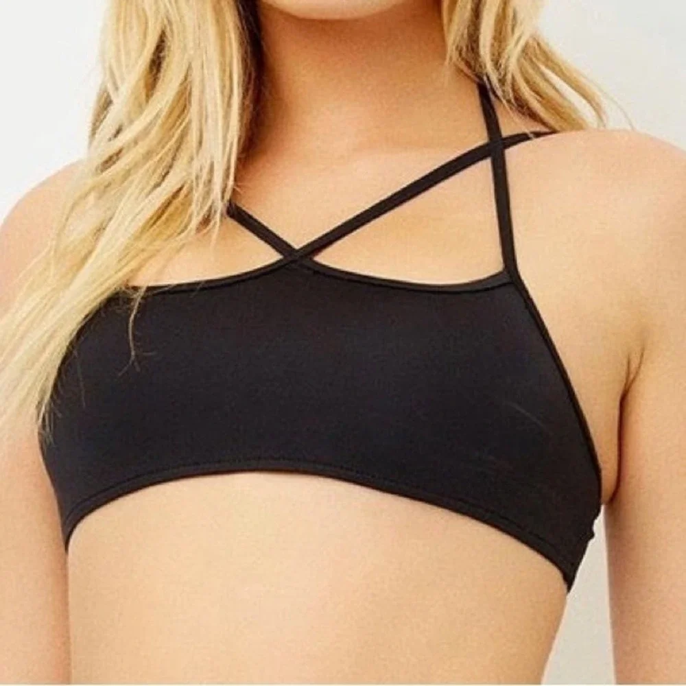 NWT Frankie’s Bikinis Aleisha Eco Bikini Top in Black Size Small